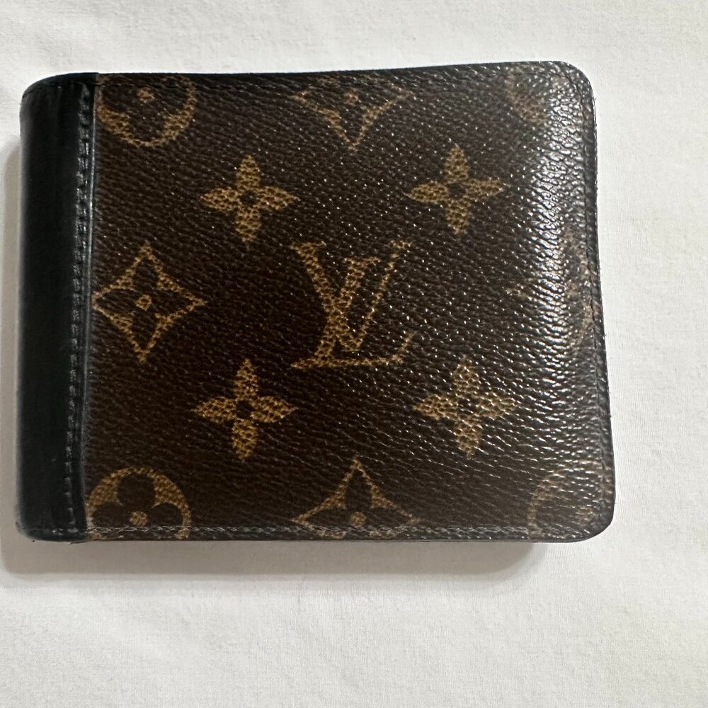 Authentic Louis Vuitton Monogram Macassar Multiple Wallet - C12142